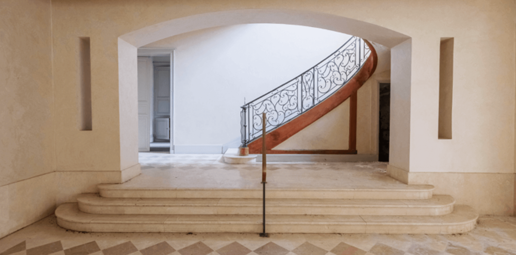 Agen Rue Cessac escalier commun