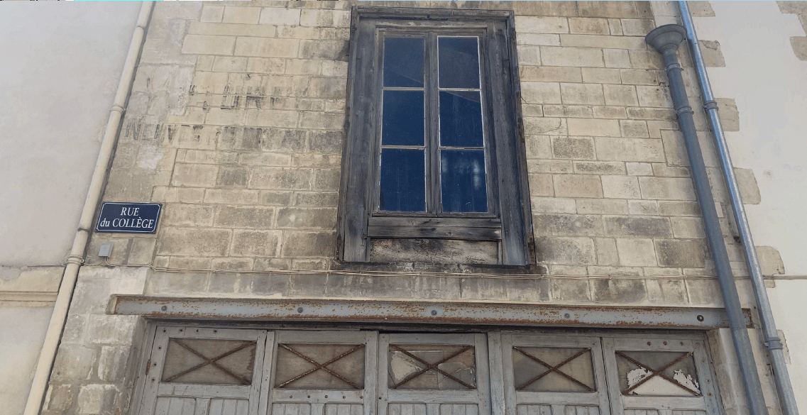 Comptoir-des-Topographes-La-Rochelle-fenetre-exterieur
